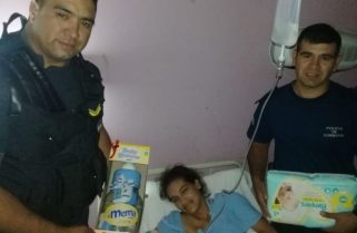 Angentes de Policías de la comisaría Tercera de Goya asistieron a una parturienta
