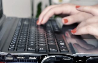 EDUCACIÓN: Docentes podrán comprar computadoras en 36 cuotas y avanzan con navegabilidad educativa gratuita