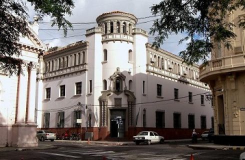 Evalúan adelantar el segundo tramo de aumento salarial a estatales