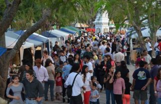 Plaza Mitre: Gran interés despertó la Feria de Artesanos de Goya